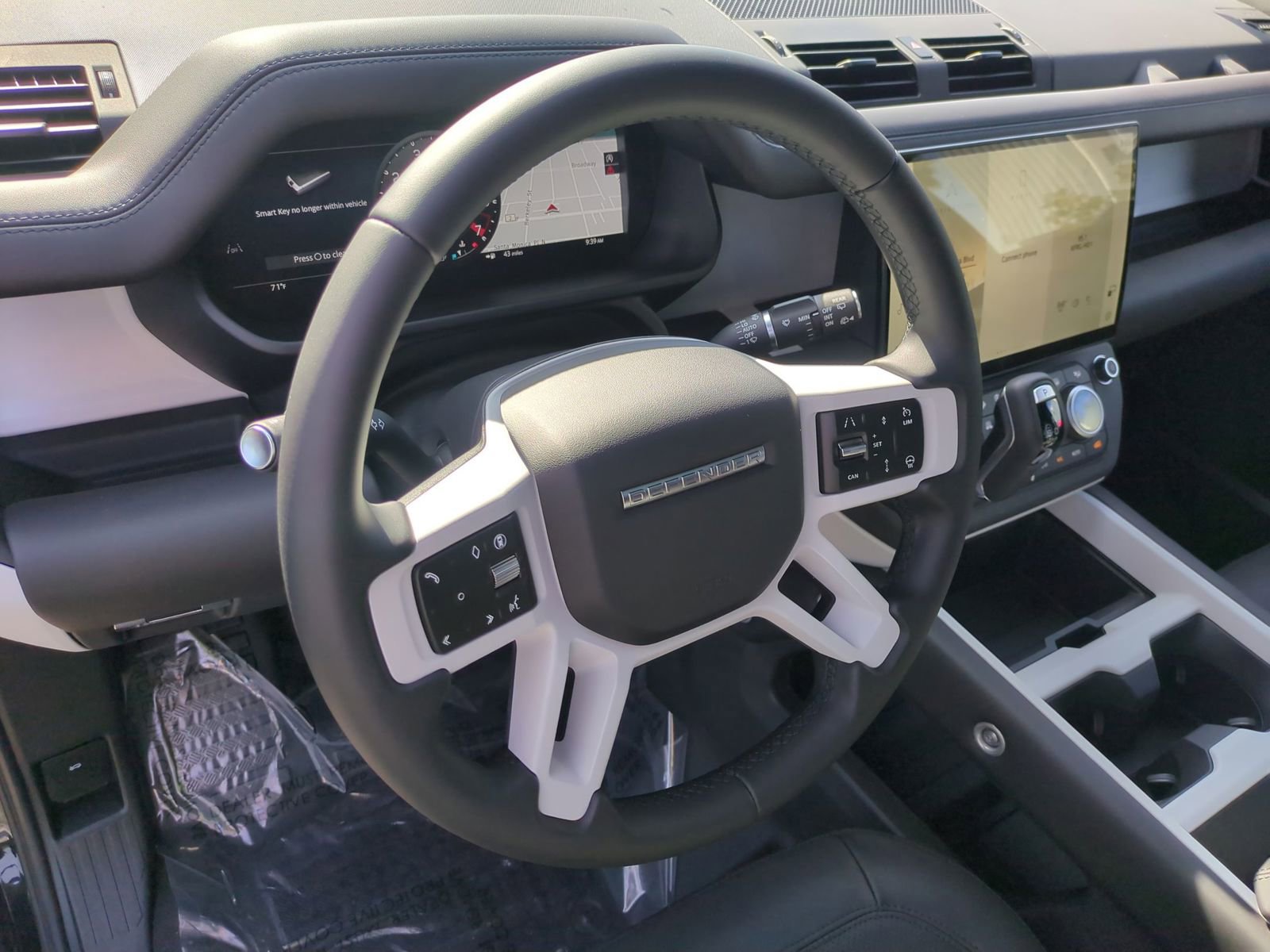 New 2026 Land Rover Defender 110 X-Dynamic SE image 17