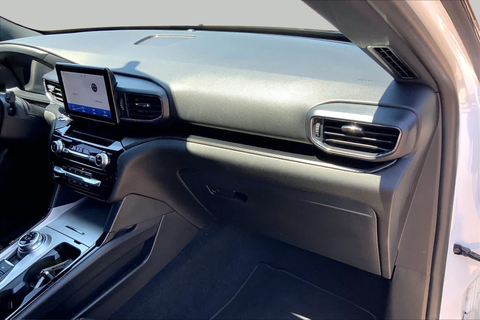 Used 2023 Ford Explorer ST AWD/4WD image 18