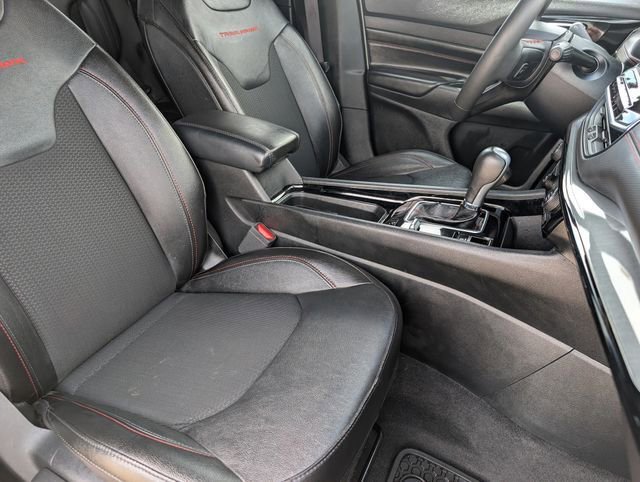Used 2024 Jeep Compass Trailhawk AWD/4WD image 23