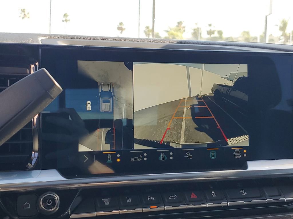 Used 2024 Chevrolet Silverado 2500 LTZ w/ LTZ Premium Package image 30