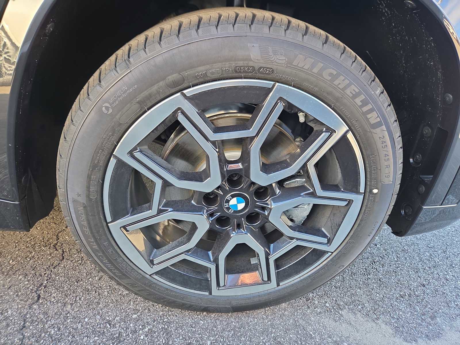 New 2026 BMW X1 xDrive28i w/ Convenience Package image 2