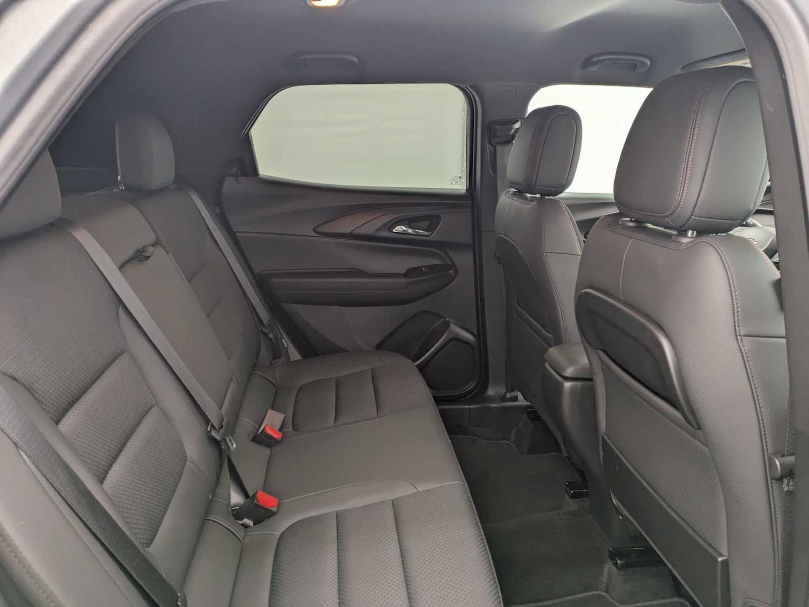Used 2023 Chevrolet TrailBlazer RS AWD/4WD image 21