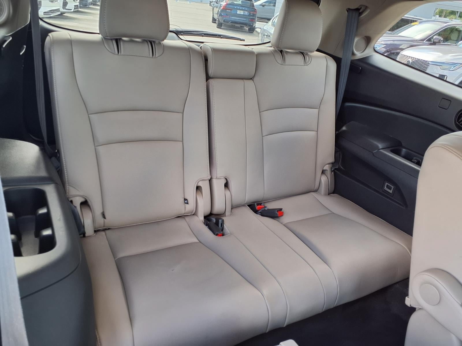 Used 2021 Honda Pilot Touring image 17