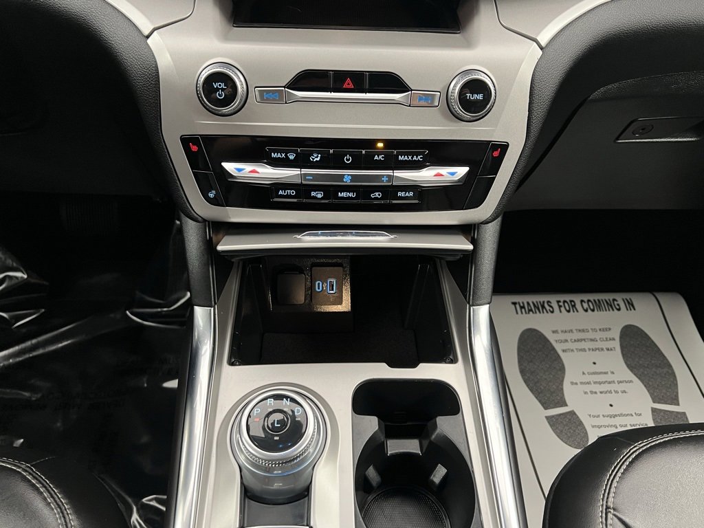 Used 2024 Ford Explorer XLT w/ Equipment Group 202A image 41