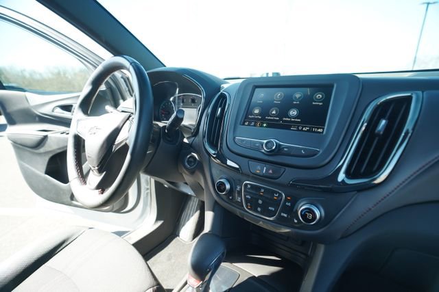 Used 2023 Chevrolet Equinox RS image 32