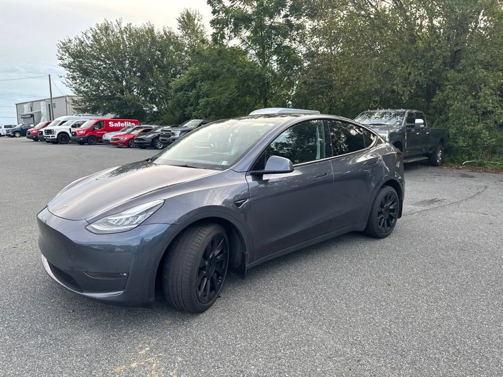 Used 2022 Tesla Model Y Long Range AWD/4WD image 3