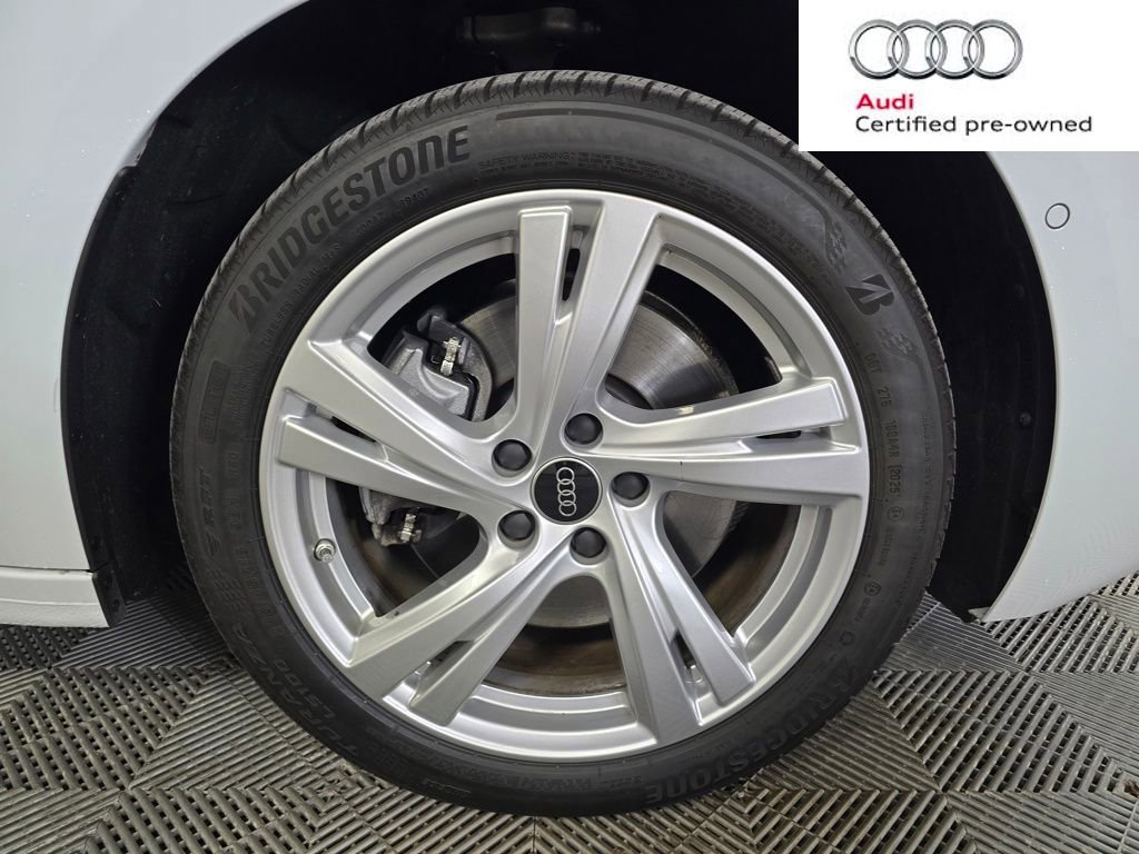 Used 2025 Audi A5 2.0T Premium AWD/4WD image 2