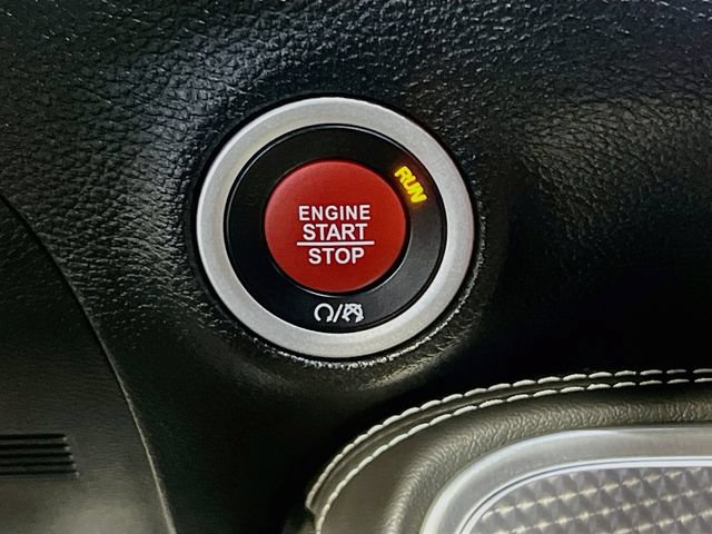 Used 2016 Dodge Challenger SRT Hellcat RWD image 19