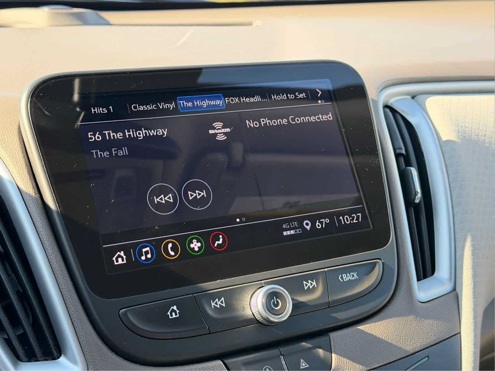 Used 2023 Chevrolet Malibu LT FWD image 30