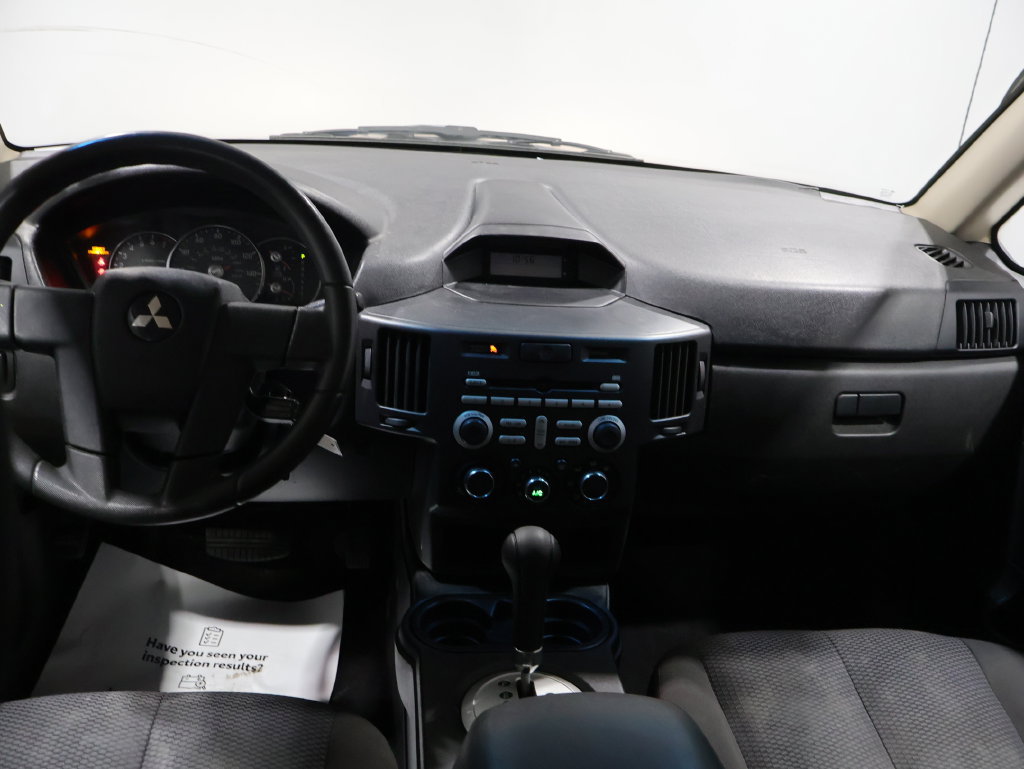 Used 2008 Mitsubishi Endeavor LS AWD/4WD image 21