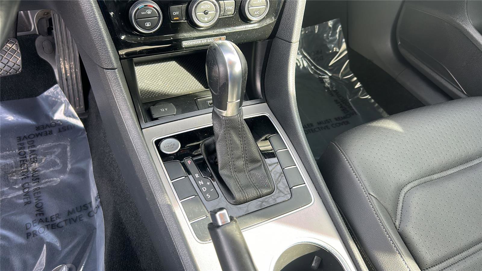 Used 2020 Volkswagen Passat 2.0T SE image 20