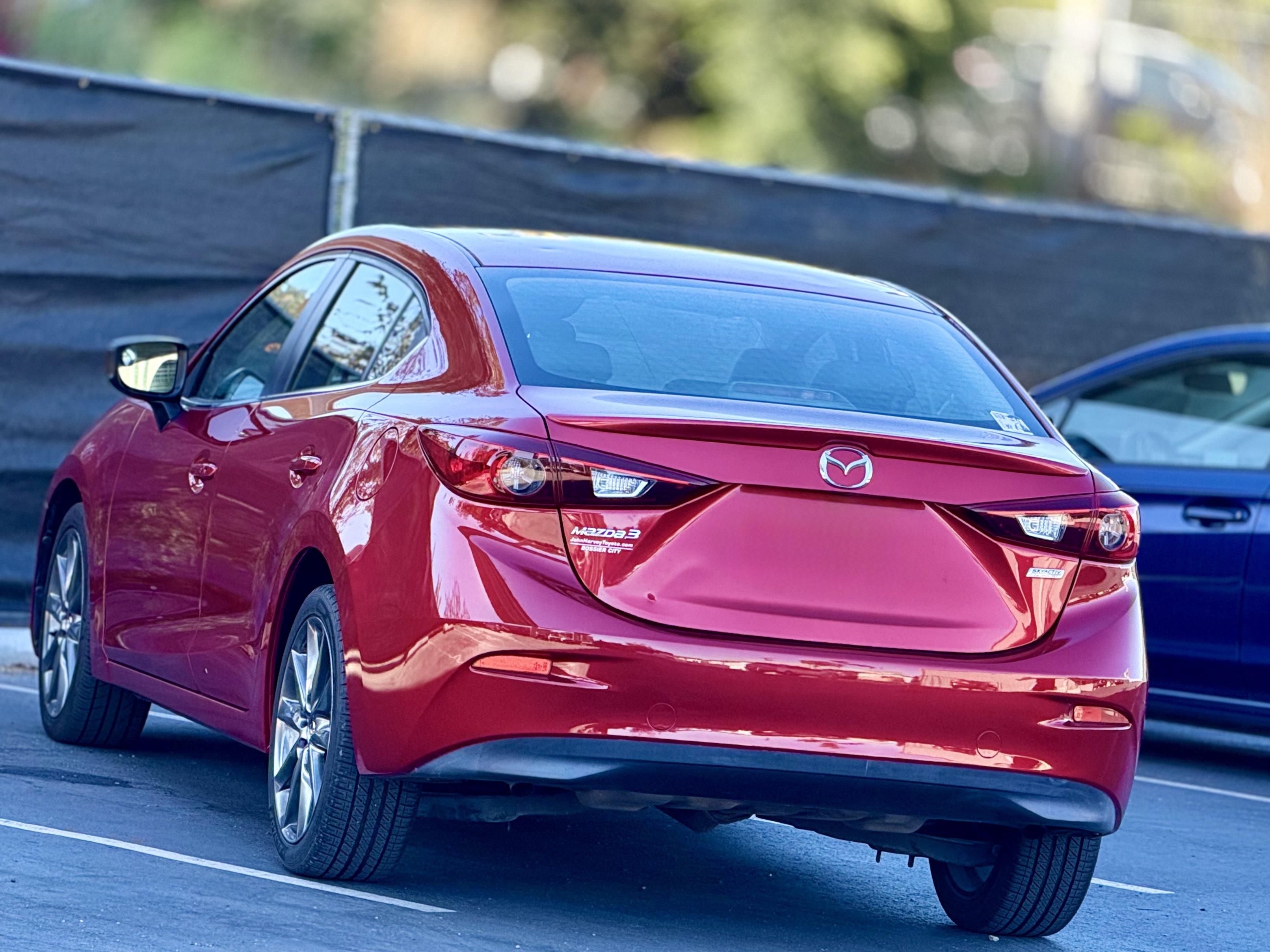 Used 2018 MAZDA MAZDA3 Touring FWD image 7