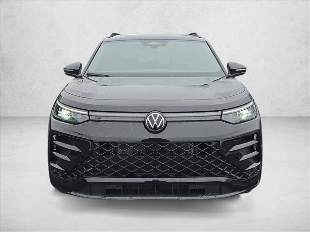 New 2026 Volkswagen Tiguan SE R-Line image 8