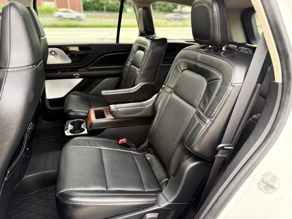 Used 2021 Lincoln Aviator Reserve w/ Equipment Group 202A AWD/4WD image 22