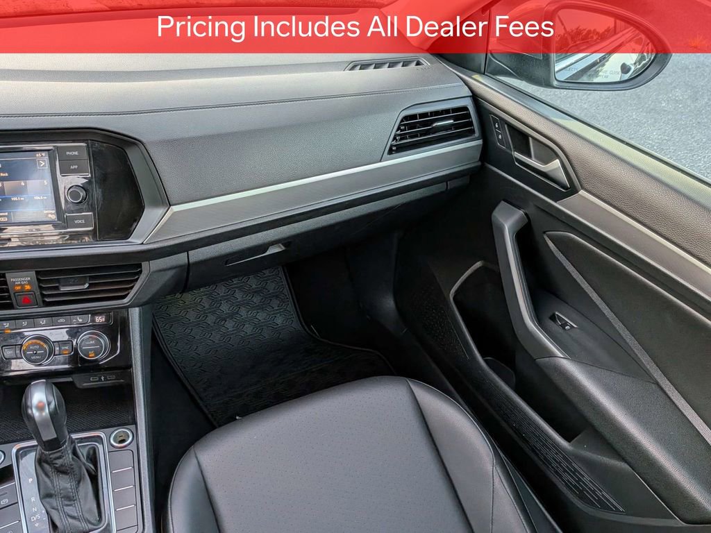 Used 2020 Volkswagen Jetta SE w/ SE Cold Weather Package FWD image 16