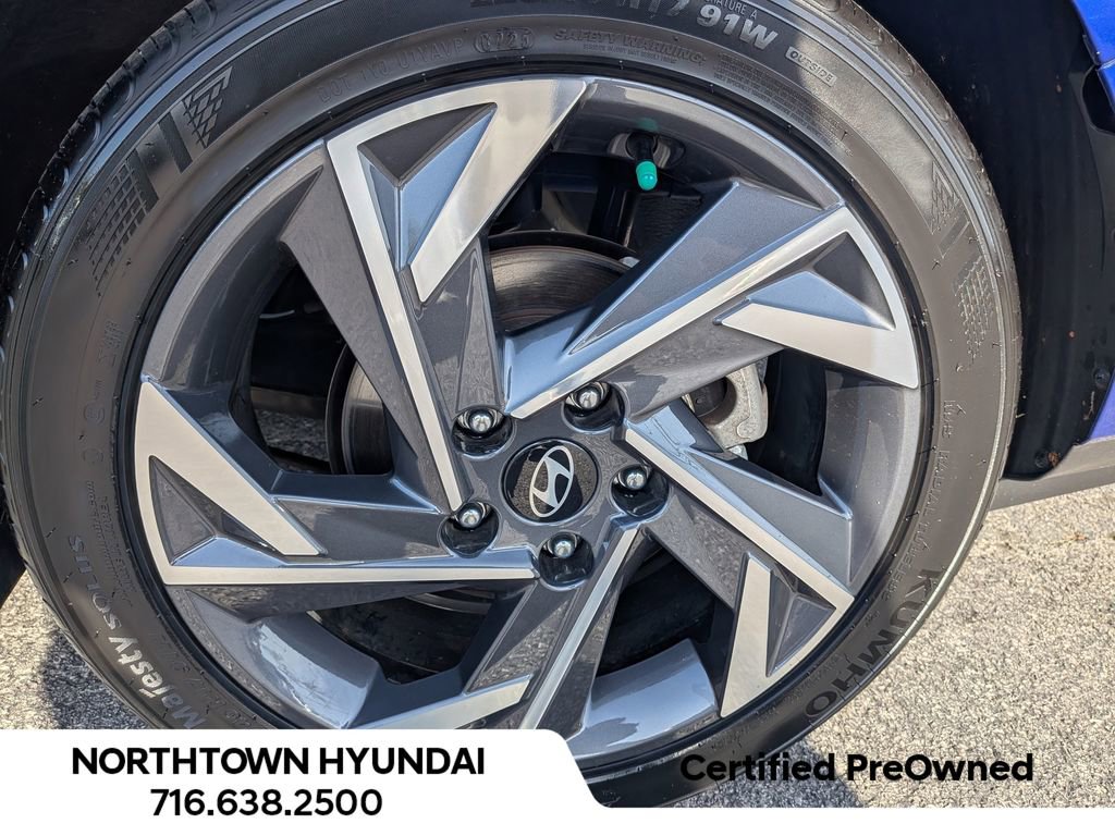 Used 2025 Hyundai Elantra Sport FWD image 38