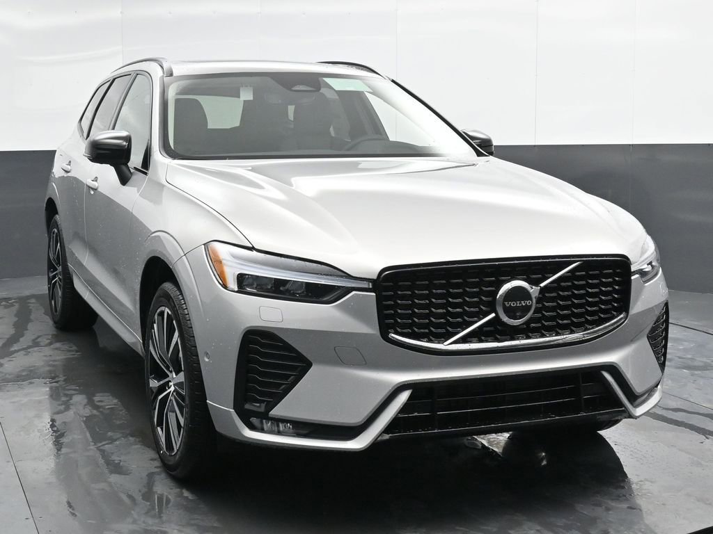 New 2025 Volvo XC60 B5 Plus w/ Protection Package Premier image 4