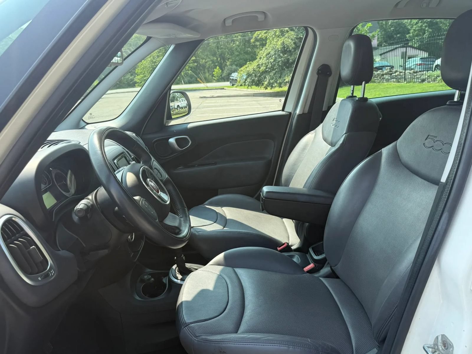 Used 2015 FIAT 500L Lounge FWD image 10