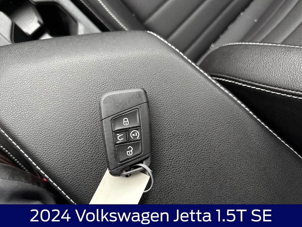 Used 2024 Volkswagen Jetta SE w/ Panoramic Sunroof Package image 26