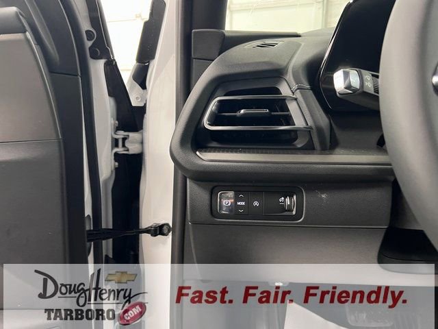 New 2026 Chevrolet Traverse LT w/ Driver Confidence Package image 31