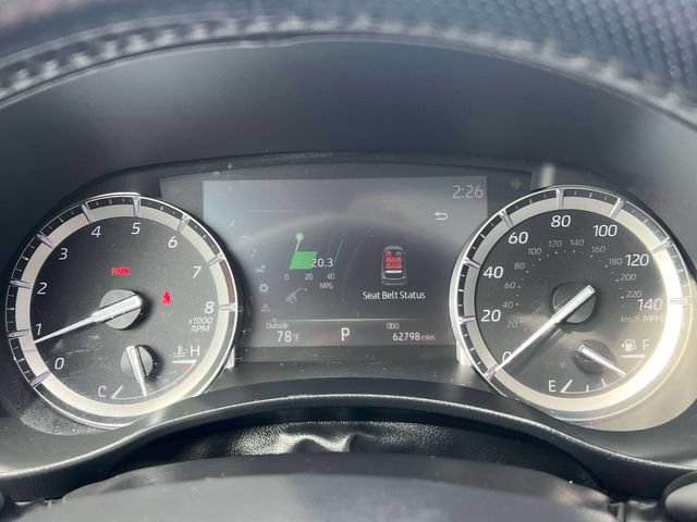 Used 2022 Toyota Highlander XLE AWD/4WD image 28