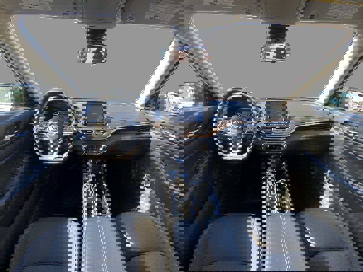 Used 2024 Nissan Altima 2.5 SV image 19