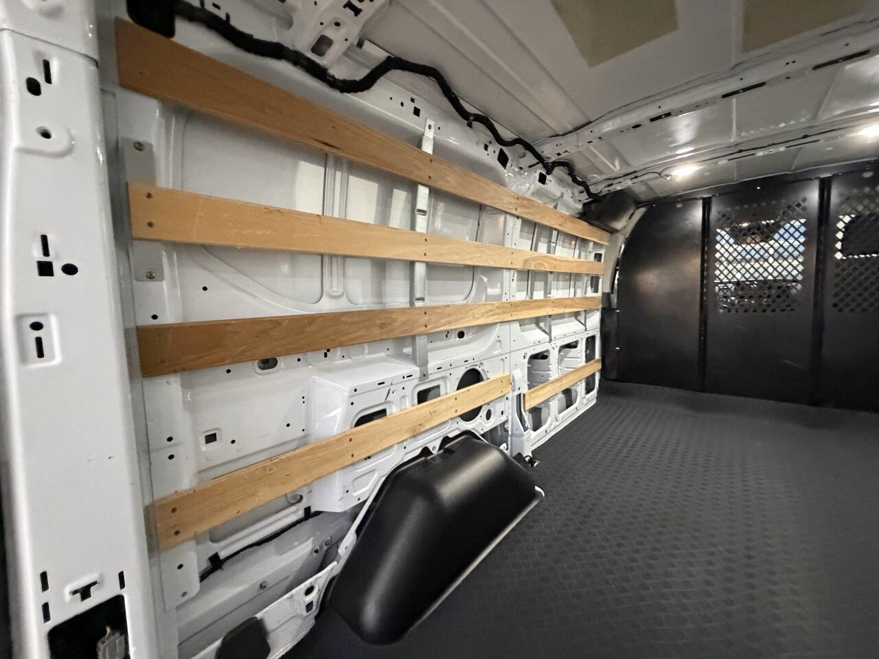 Used 2024 Ford Transit 250 Low Roof w/ Exterior Upgrade Package image 24