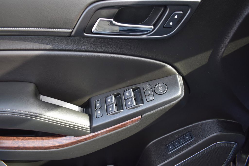 Used 2015 GMC Yukon SLT w/ HD Trailering Package image 12