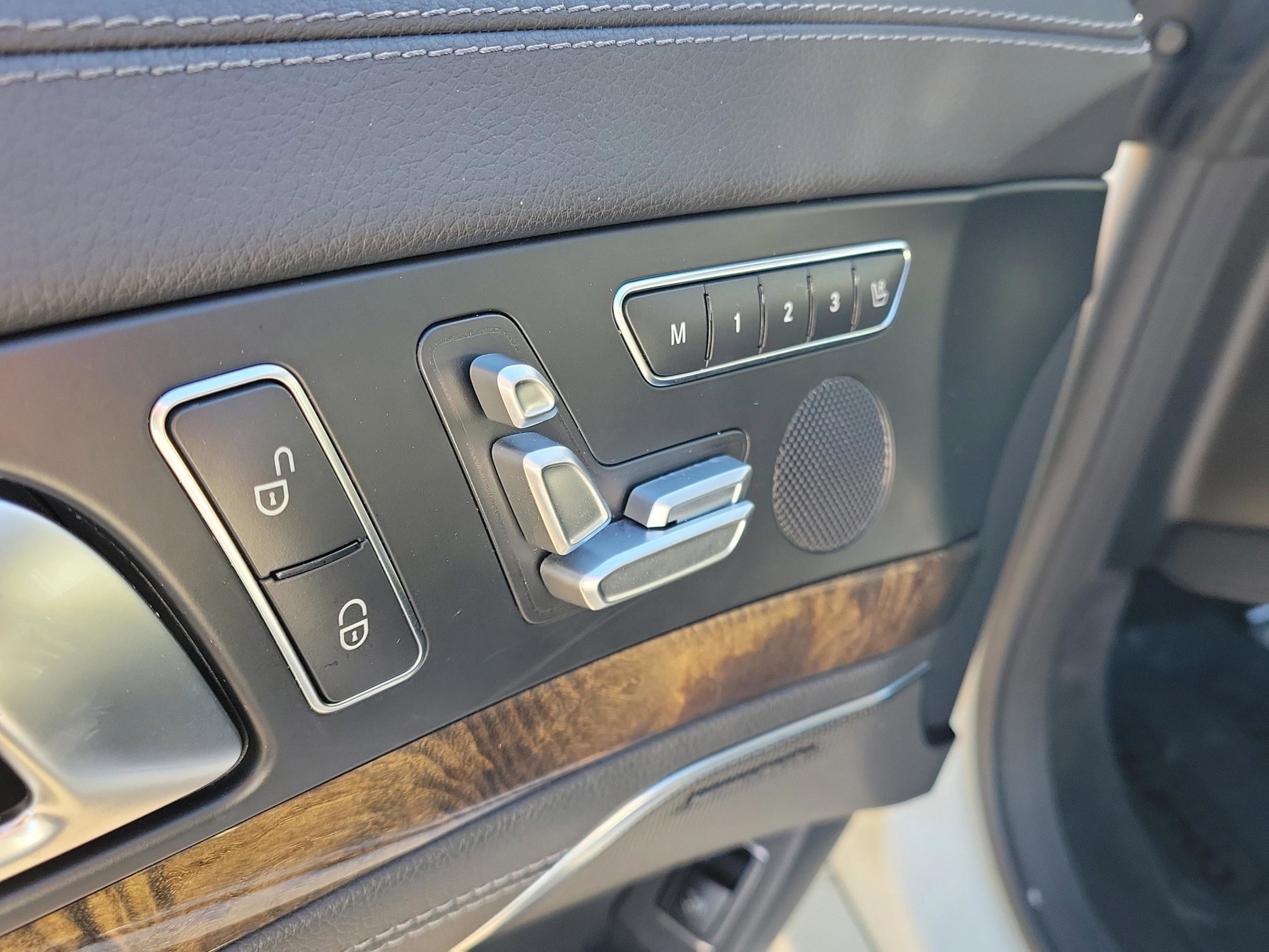 Used 2014 Mercedes-Benz SL 550 w/ Sport Wheel Package image 36