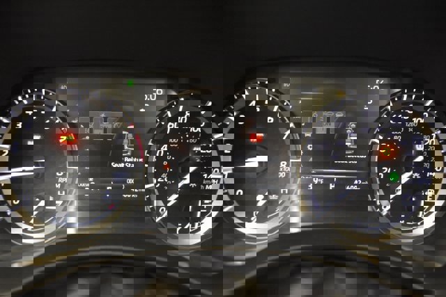 Used 2022 Toyota Highlander XLE image 28