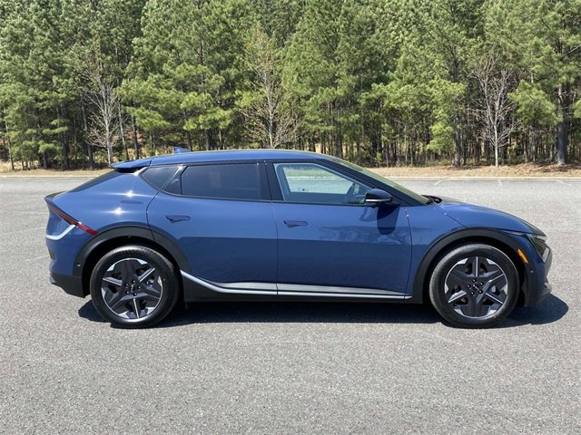 New 2025 Kia EV6 Light w/ Light LR Technology Package video 2