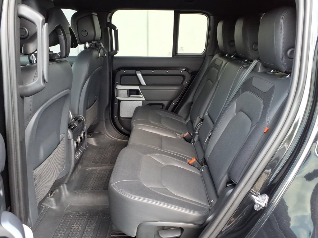 Certified 2023 Land Rover Defender 130 X-Dynamic SE AWD/4WD image 8