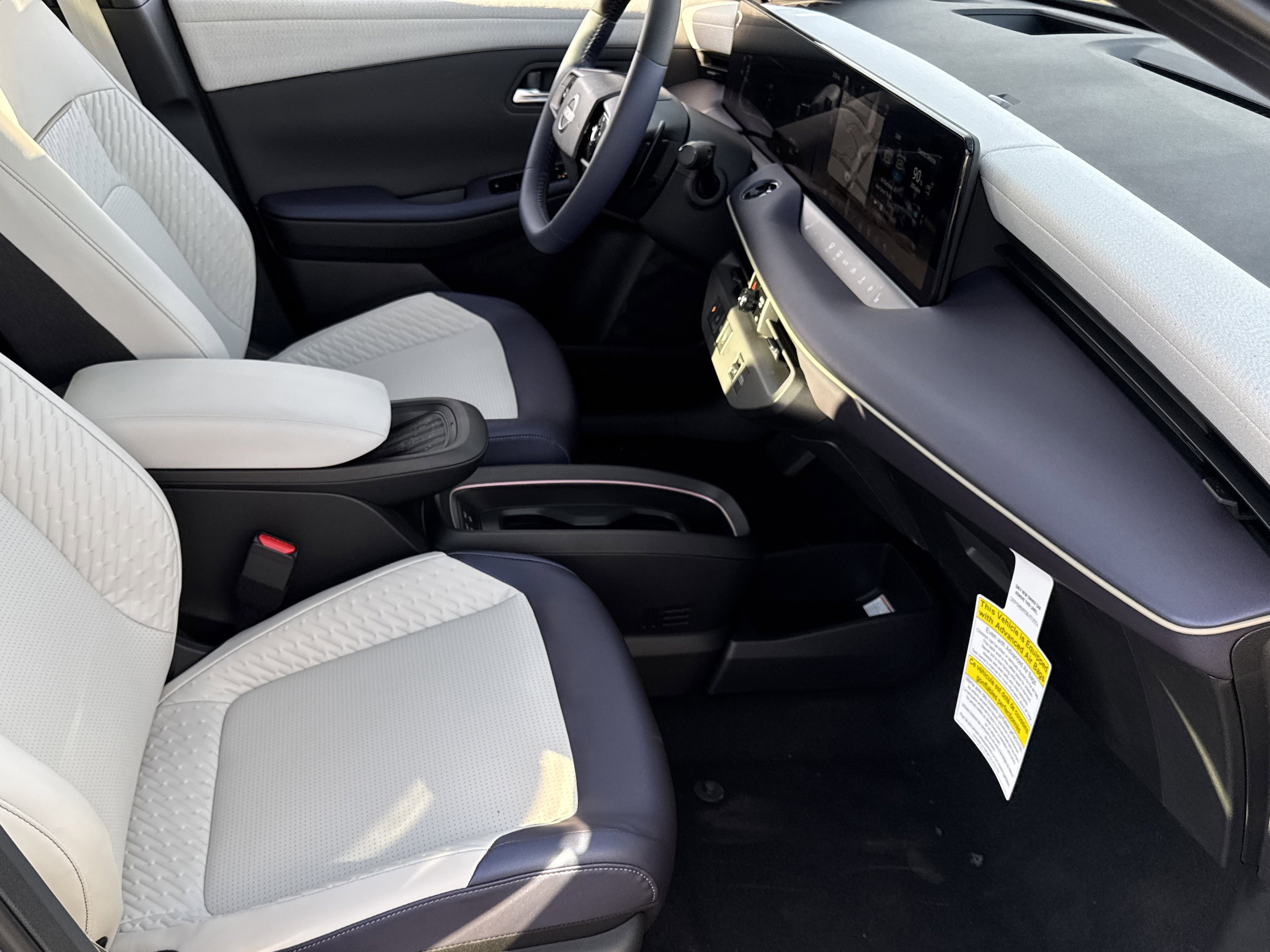 New 2026 Nissan Leaf Platinum+ w/ Cargo Package (Platinum+) image 21