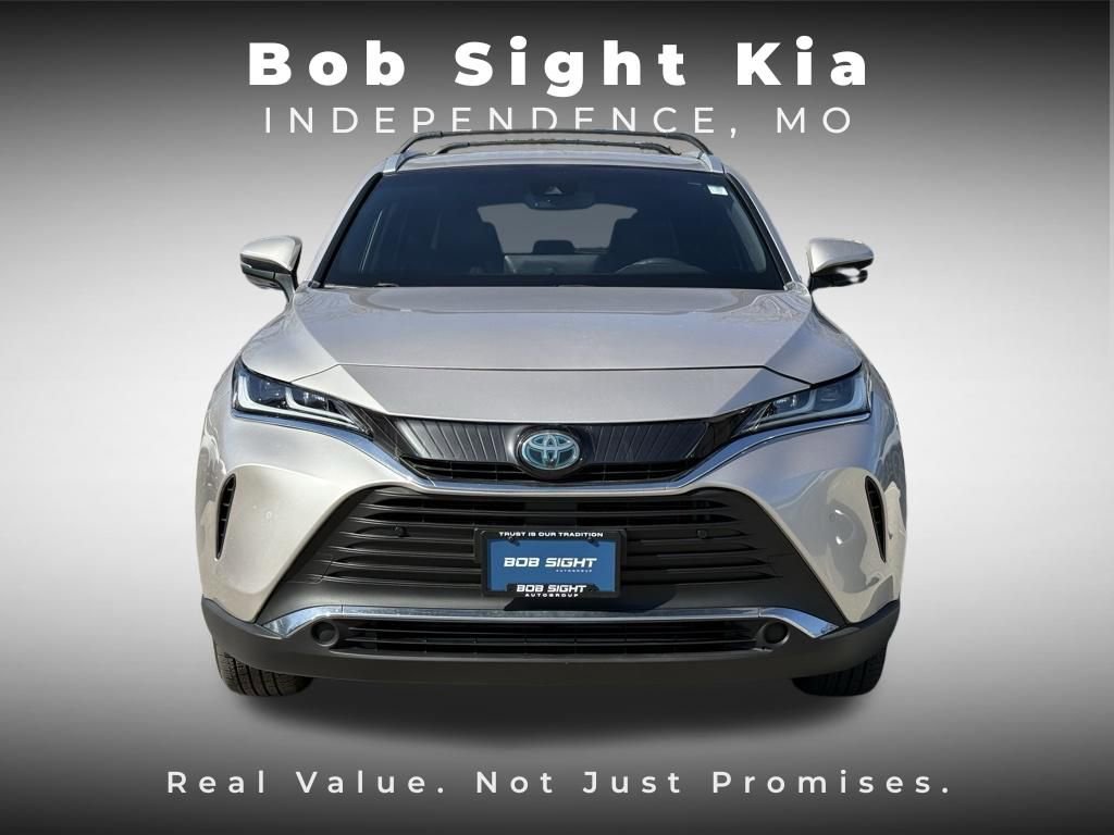 Used 2021 Toyota Venza XLE image 27