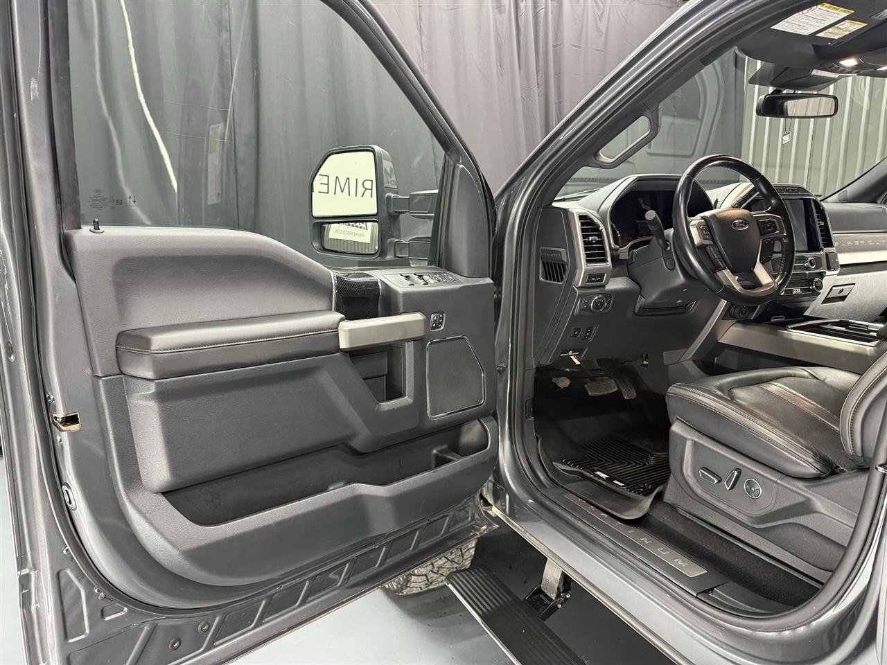 Used 2022 Ford F250 Platinum AWD/4WD image 17
