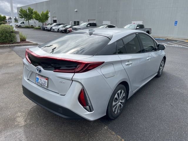 Used 2020 Toyota Prius Prime XLE w/ Carpet Mat Package FWD image 5