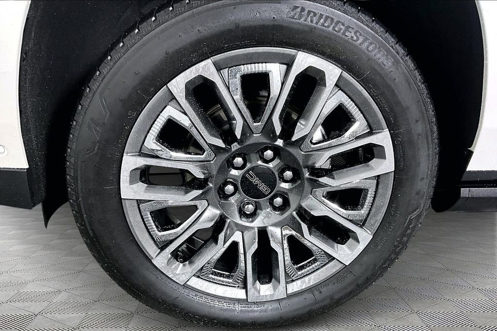 Used 2024 GMC Yukon XL Denali Ultimate image 34