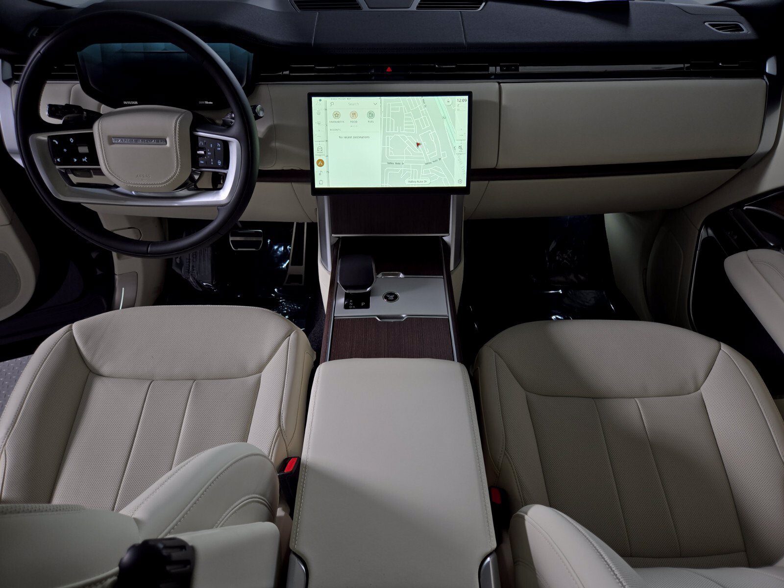 New 2026 Land Rover Range Rover SE AWD/4WD image 4