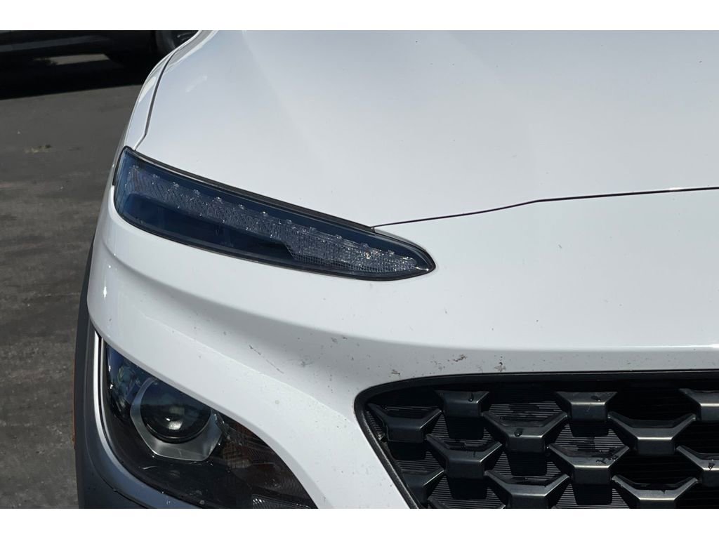 Used 2022 Hyundai Kona SE image 18