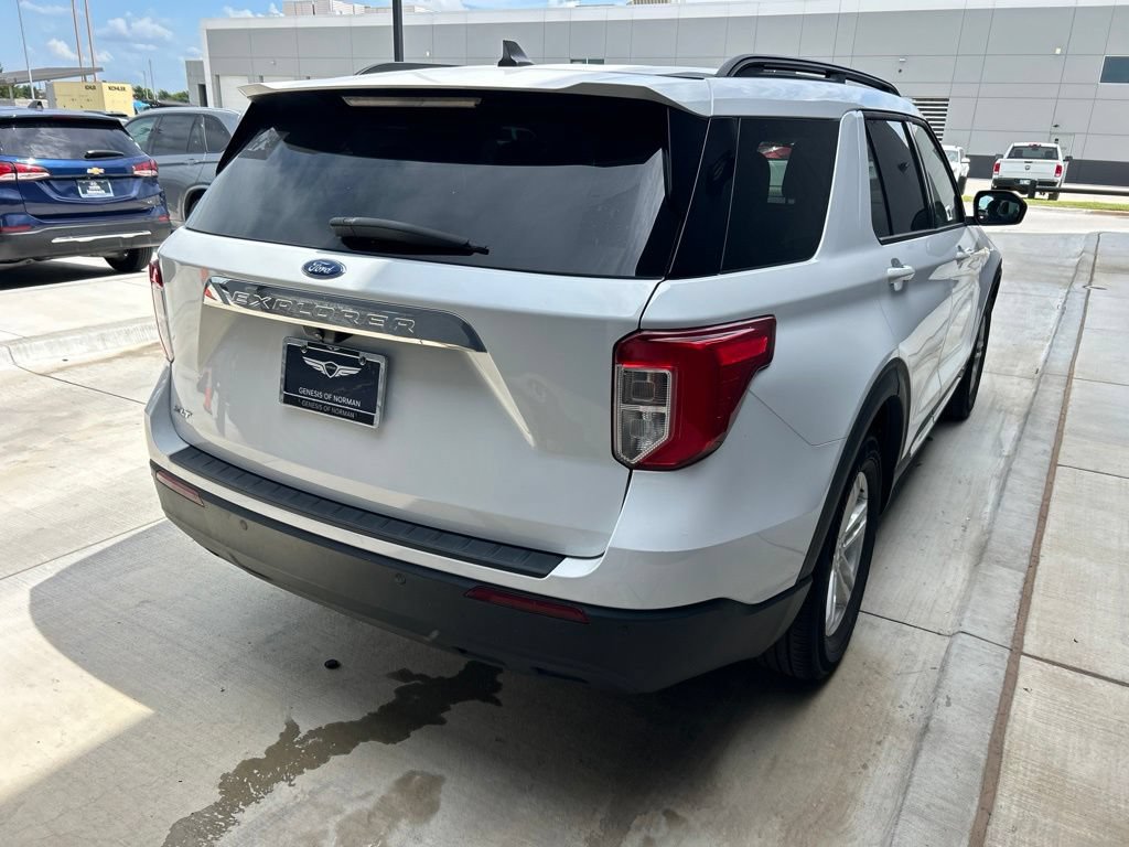 Used 2021 Ford Explorer XLT RWD image 4