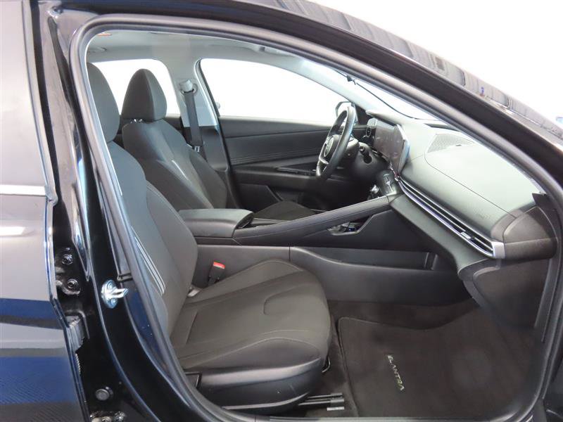 Used 2024 Hyundai Elantra SEL w/ Convenience Package FWD image 35