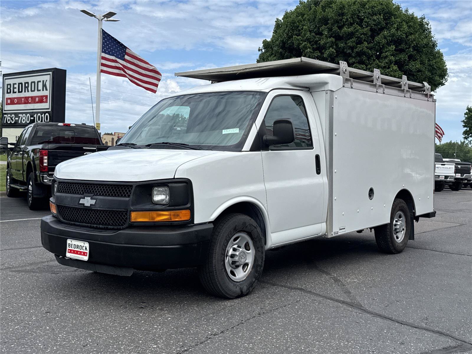 Used 2014 Chevrolet Express 3500 RWD image 3