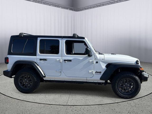 Used 2024 Jeep Wrangler Unlimited Sport AWD/4WD image 6