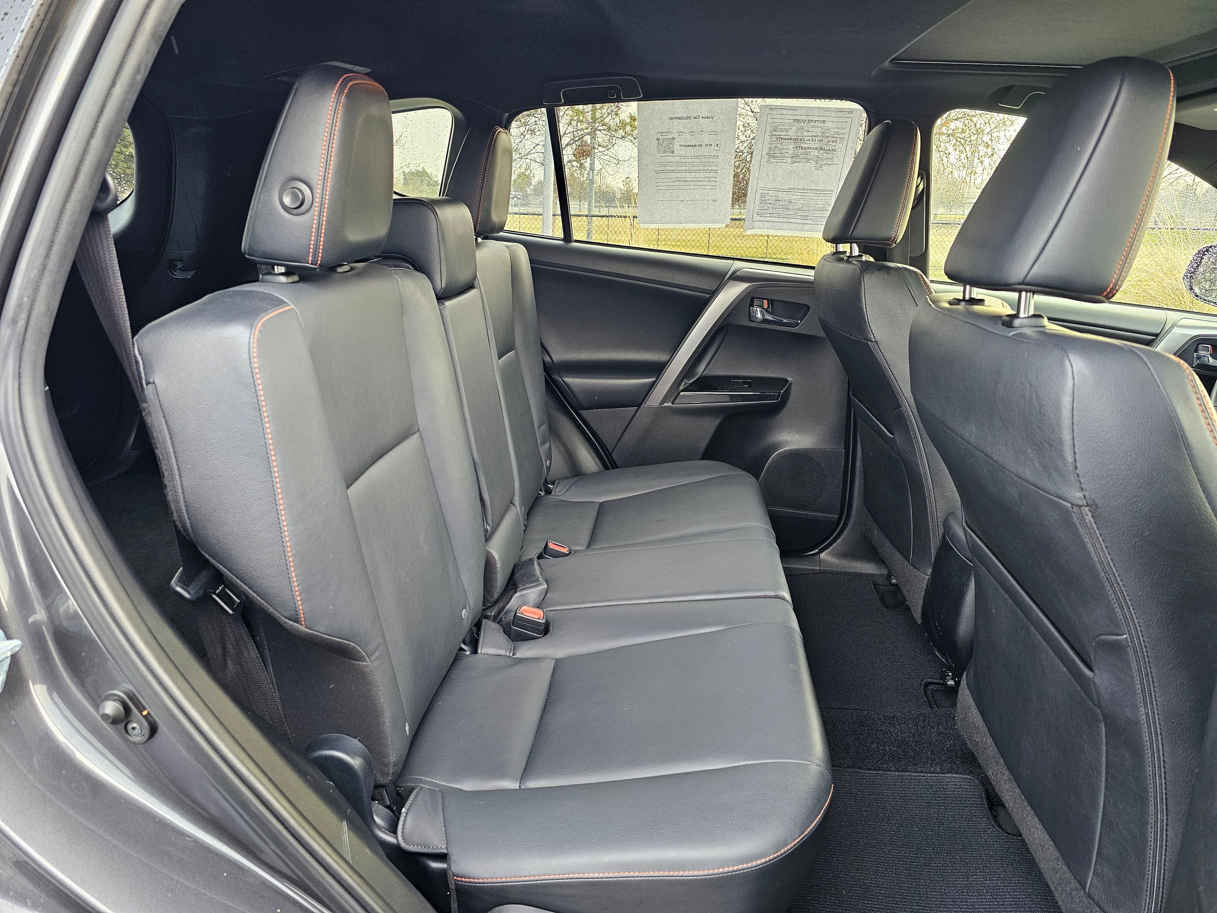 Used 2017 Toyota RAV4 SE w/ Power Extra Value Package AWD/4WD image 40