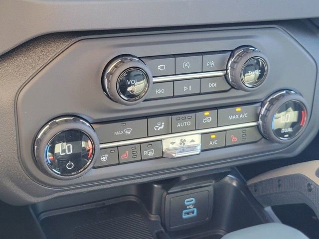 New 2025 Ford Bronco Badlands image 19