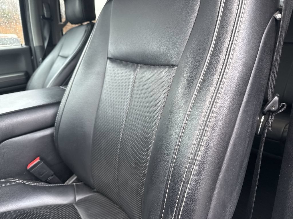 Used 2019 Ford F150 Lariat w/ Equipment Group 502A Luxury AWD/4WD image 9