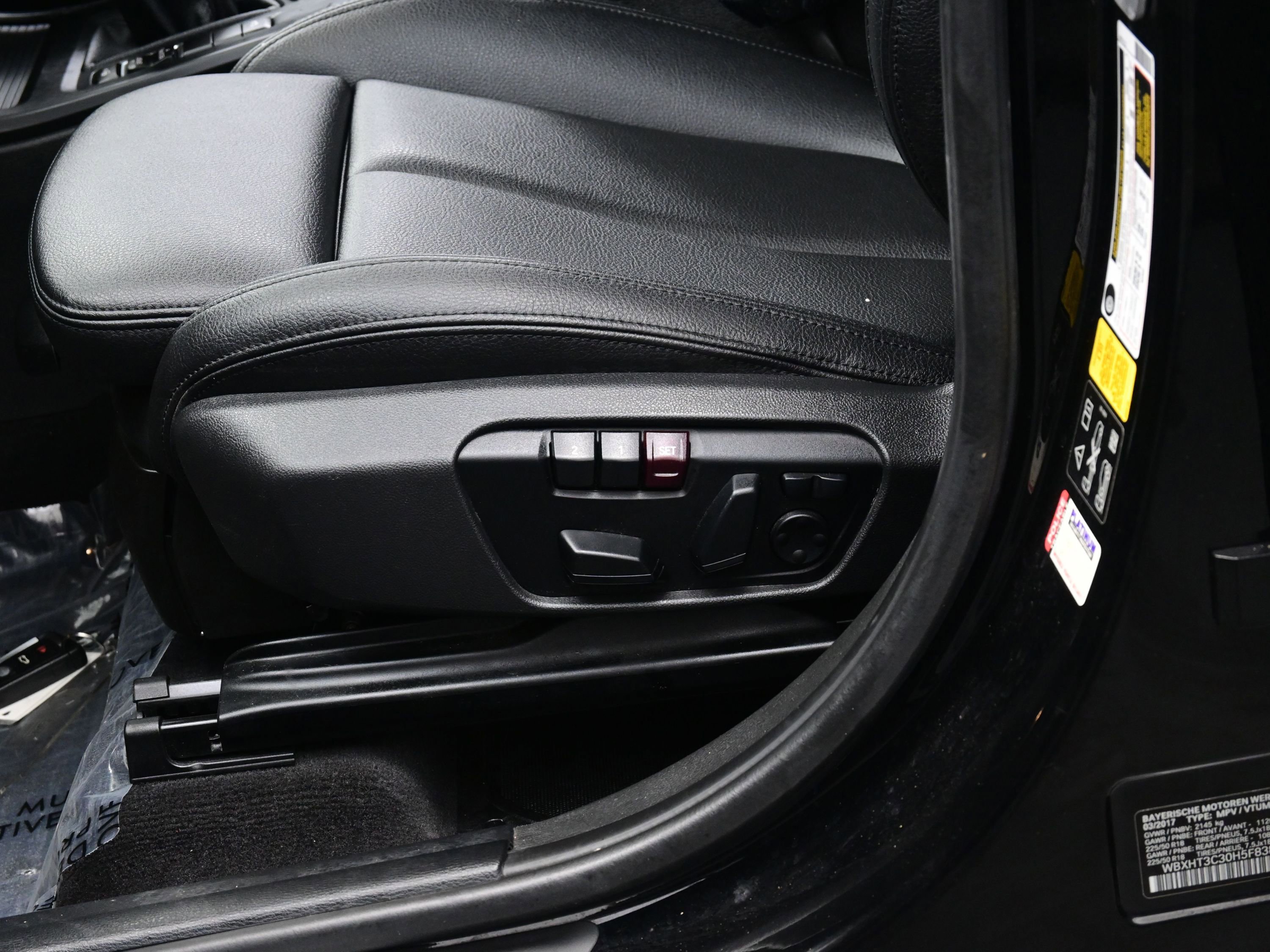 Used 2017 BMW X1 xDrive28i image 11