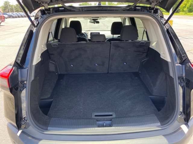 Used 2023 Nissan Rogue SV FWD image 21