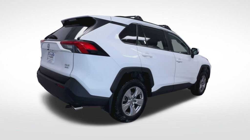 Used 2023 Toyota RAV4 XLE AWD/4WD image 21