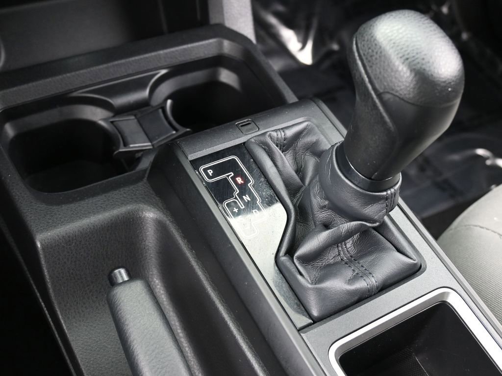 Used 2022 Toyota Tacoma SR image 18